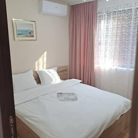 амира 3 * בלצ'יק